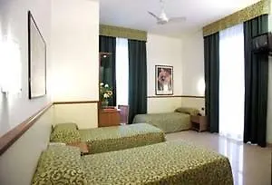 ***  Hotel Florence Milano İtalya