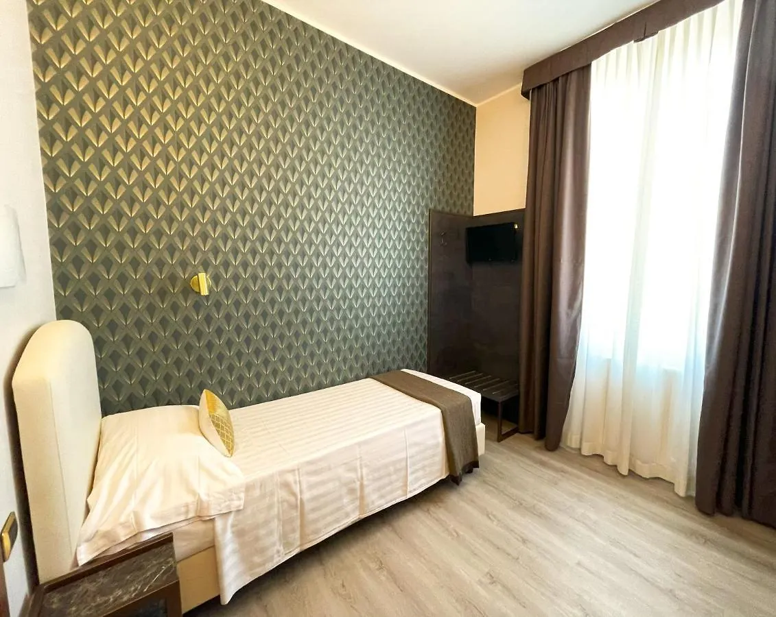 Hotel Florence Milano 3*,