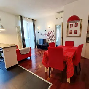 the-red-suite-in-florence.it-tuscanyhotel.com/