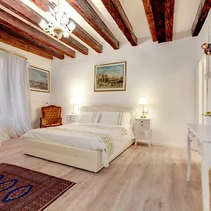 ca-invidia.hotelinveneto.com/