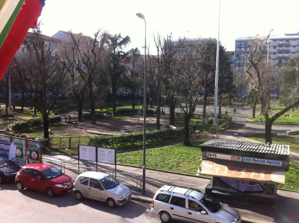 Hotel Florence Milano 3*, Milan